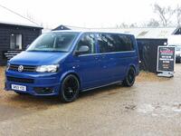 VOLKSWAGEN TRANSPORTER SHUTTLE