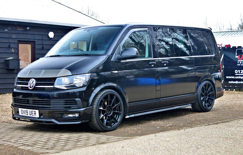 Used VOLKSWAGEN TRANSPORTER KOMBI 2019 Black in Hook, Hampshire ...