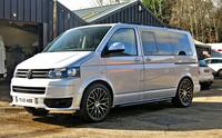 VOLKSWAGEN TRANSPORTER SHUTTLE