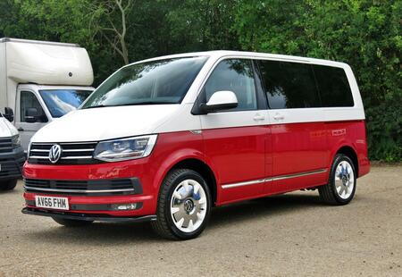 VOLKSWAGEN CARAVELLE