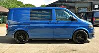 VOLKSWAGEN TRANSPORTER KOMBI