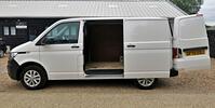 VOLKSWAGEN TRANSPORTER