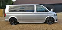 VOLKSWAGEN TRANSPORTER SHUTTLE