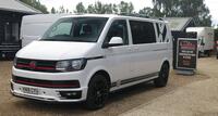 VOLKSWAGEN TRANSPORTER KOMBI