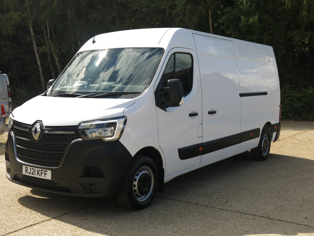 2021 Renault Master